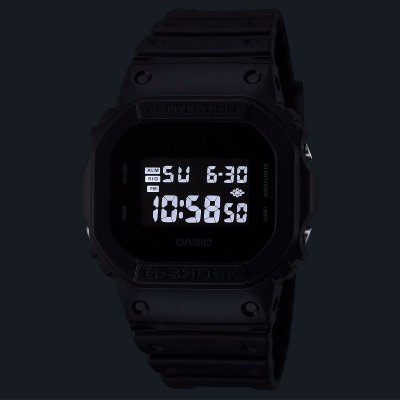 Casio Herrklocka DW-5600UBB-1ER svart Glas