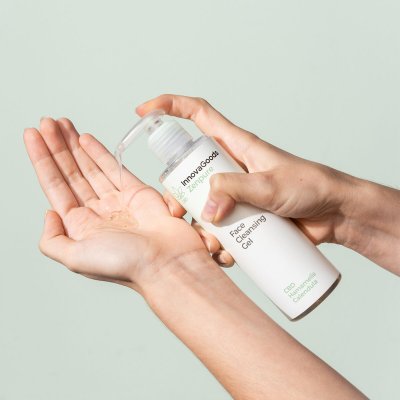 InnovaGoods Rengörande ansiktsgel CBD Zenpure 200 ml
